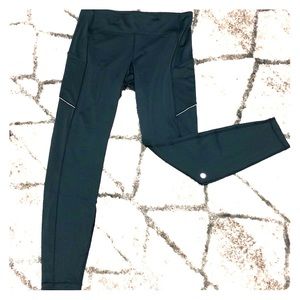 Lulu Lemon ankle cut leggings